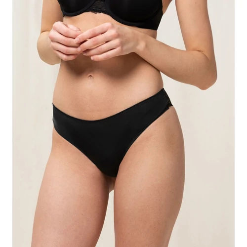 Triumph Lovely Micro Brazilian String Alsó