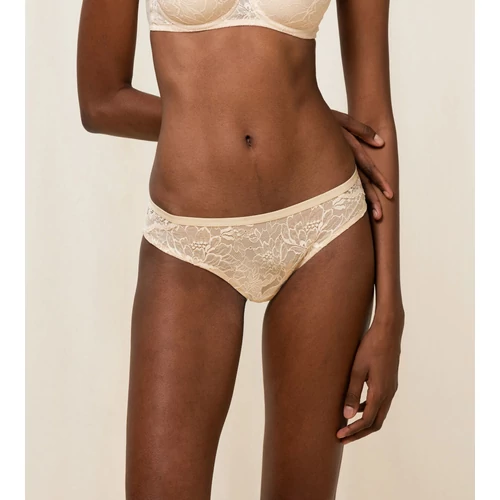 Triumph Amourette Charm Brazilian01 Brazil fazonú alsó